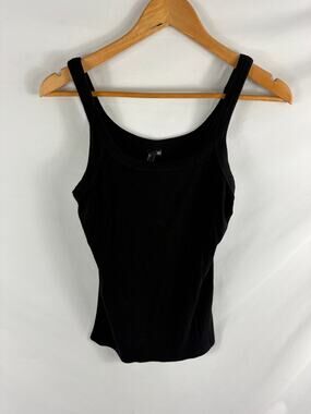 Trendy Womans Basic Black Ribbed Tank Size Medium